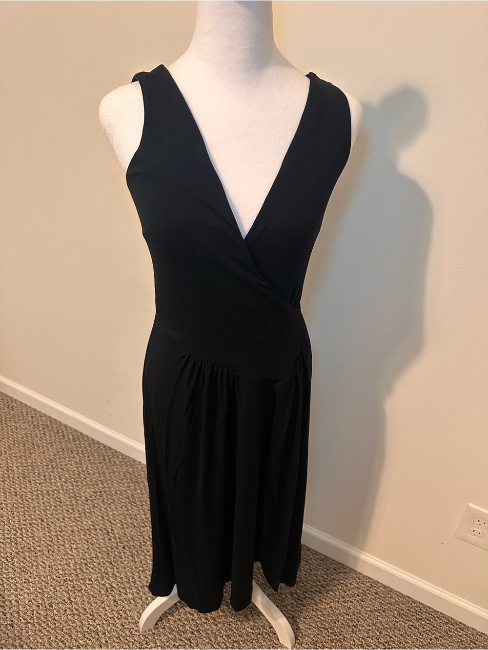BODEN SLEEVELESS BLACK FAUX WRAP VNECK JERSEY MIDI DRESS Size 6